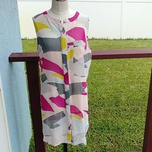 Two by Vince Camuto Women's Tunic Top Sheer.  M.